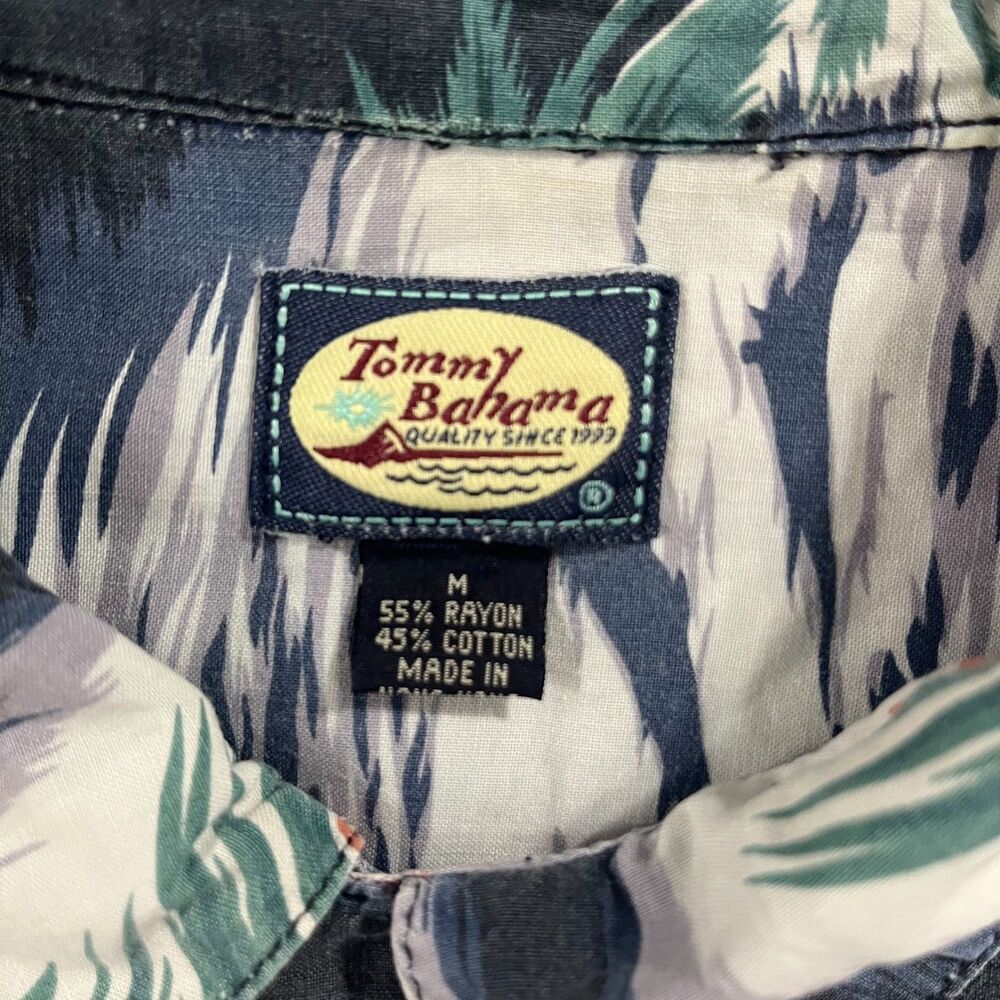 Vintage Tommy Bahama Camp Shirt M Blue Button Down Yatch Sail Boat AOP Mens - Picture 2 of 7